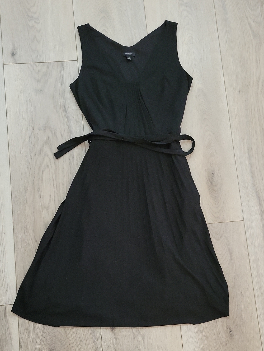 Ann Taylor Black V-Neck Midi Dress with Waist Tie